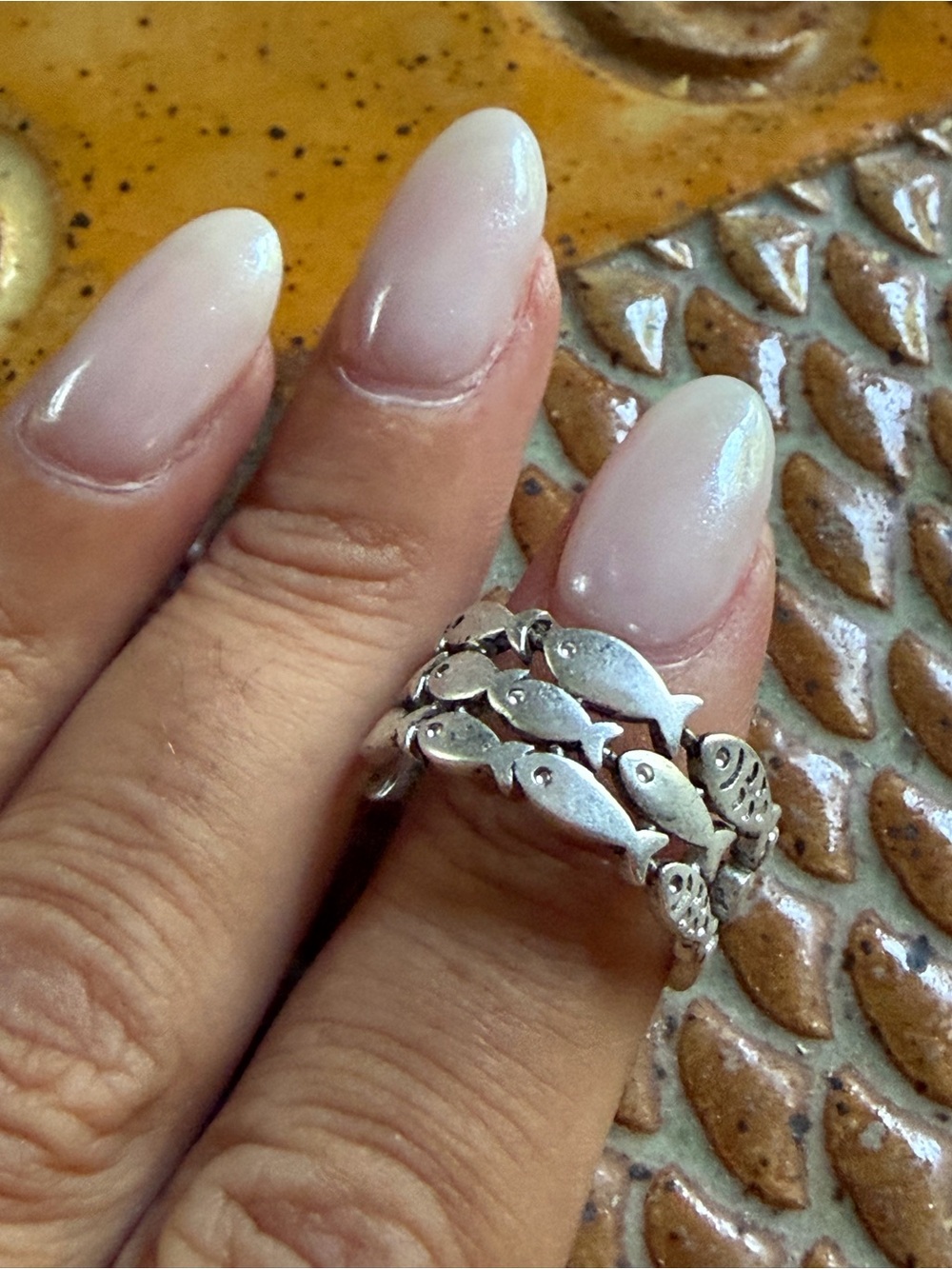 Sterling Silver Tone Fish and Chain Pattern Rings - Picture 3 of 8